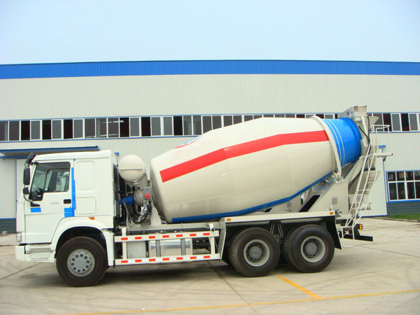 mobile mixer truck