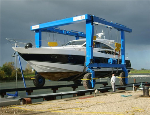 professional yacht lift 