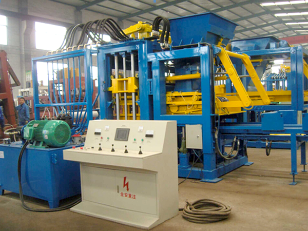 QT4-15 block making machine