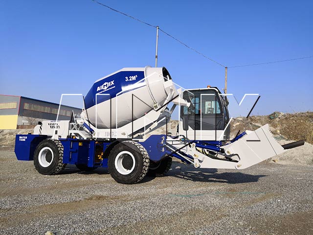 Self Loading Concrete Mixer