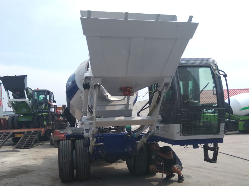 self loading concrete mixer truck price