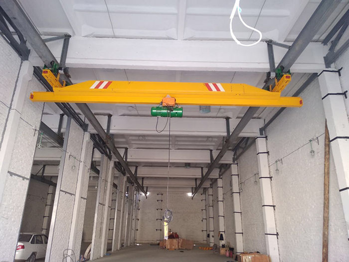 pendant crane